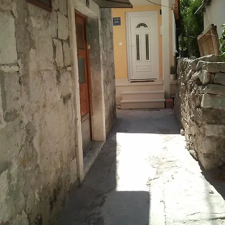 Apartment Apartment Ante Split